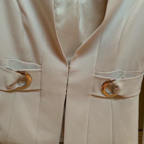 Marciano cream blazer - Picture 2 of 6